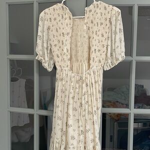 XS En Saison Dress. Never Worn. Great condition